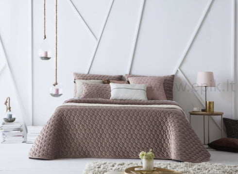 Prabangi velvetinė lovatiesė "Naroa Malva", pelenų avietinės spalvos